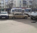 Утром в Новомосковске произошло тройное ДТП