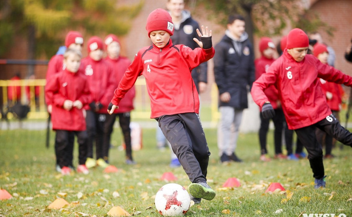 Футболисты тульского «Арсенала» провели мастер-класс для детей