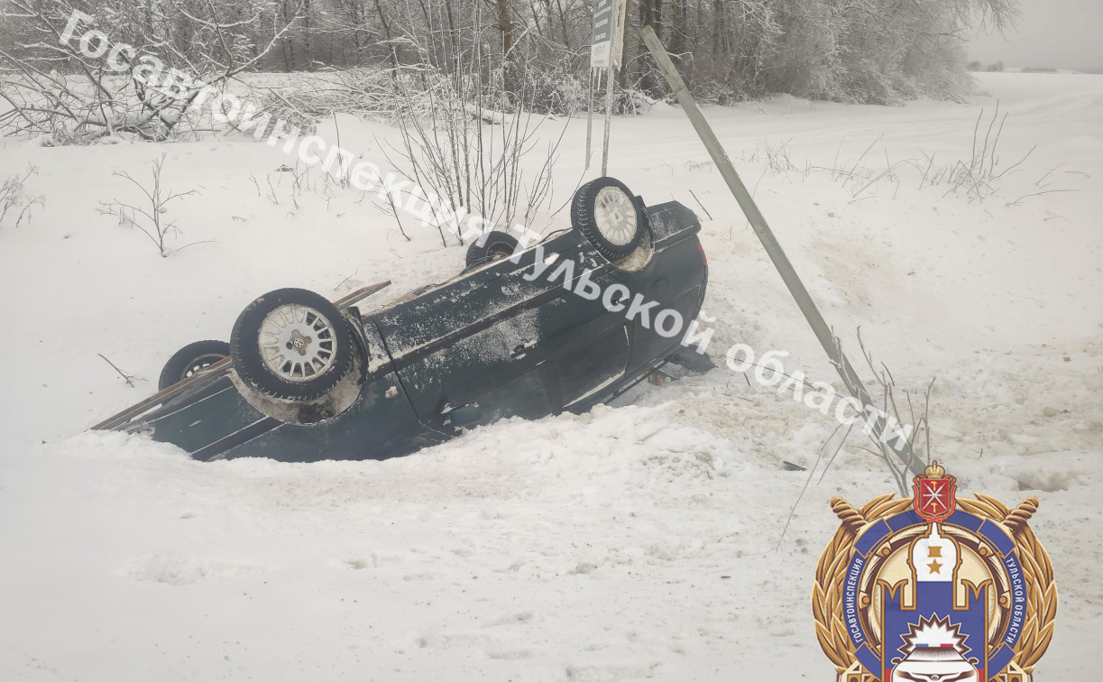 В Веневском районе Hyundai устроил двойное ДТП и улетел в кювет 