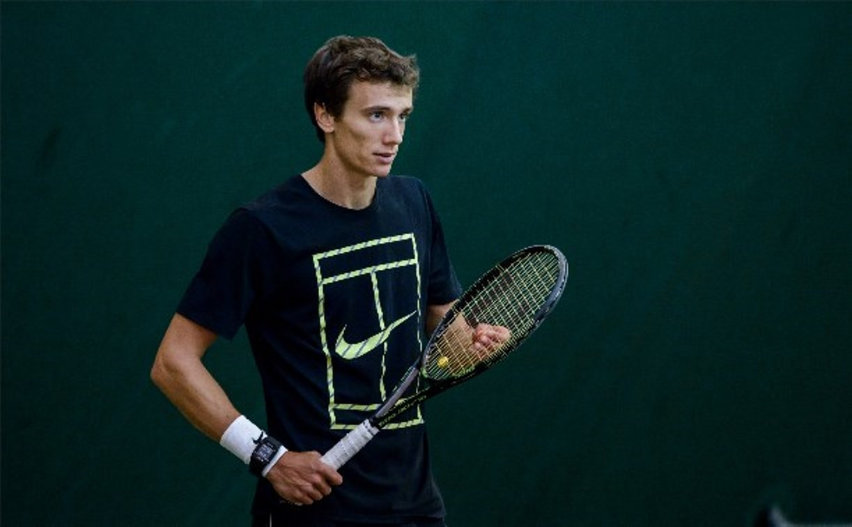 Андрей Кузнецов вышел в четвертьфинал турнира во Франции