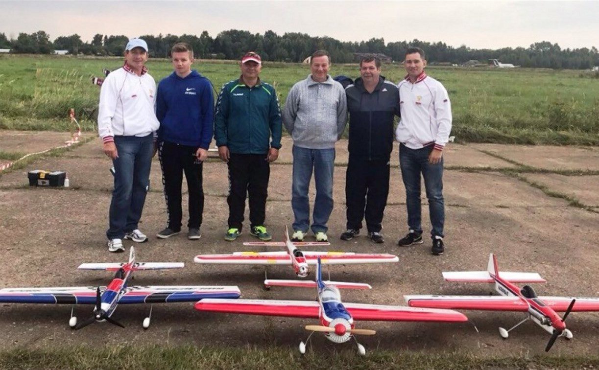 Туляки завоевали два золота на Открытом кубке Калужской области по авиамодельному спорту