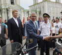 Дмитрий Миляев посетил праздничные площадки Дня России в Туле