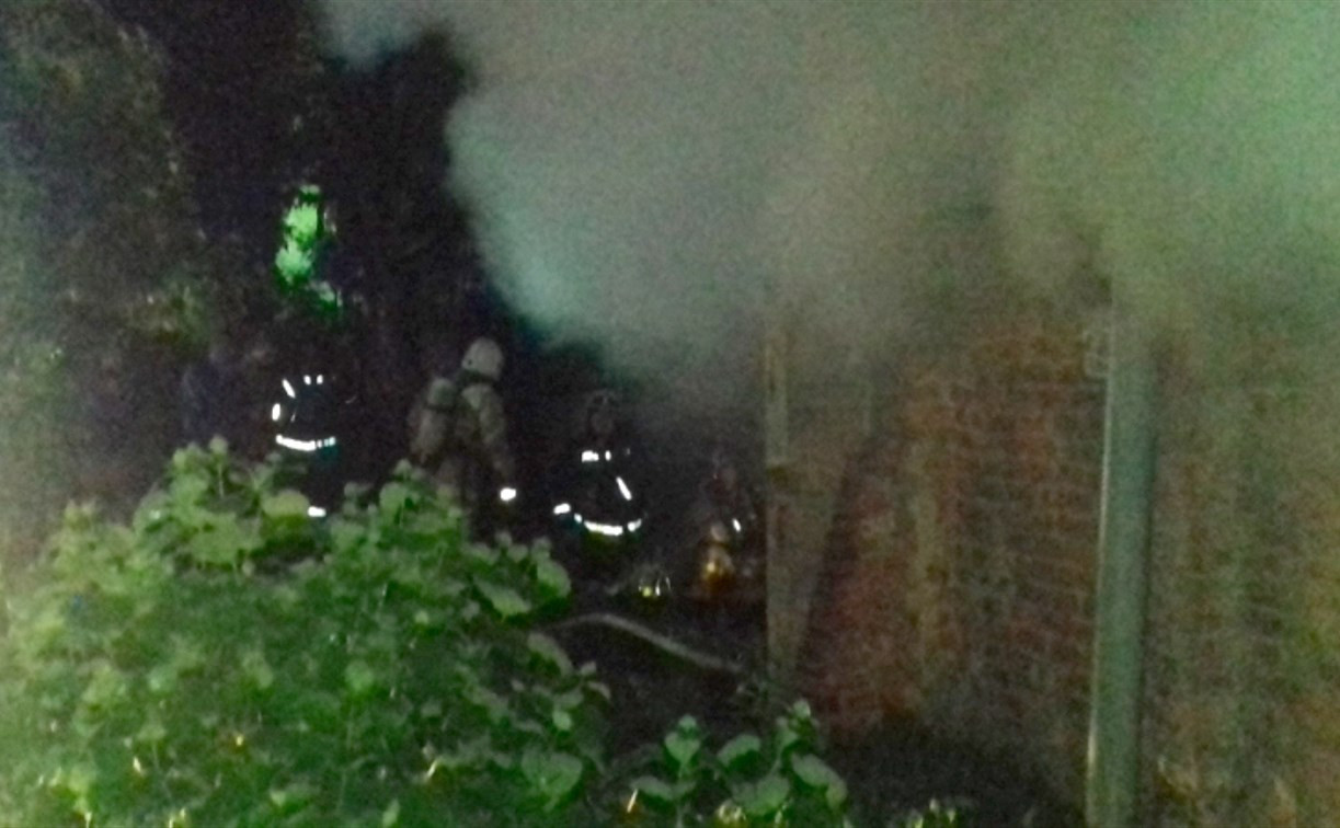 Из горящего дома на ул. Серебровской в Туле спасли 29 человек