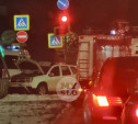 На пересечении улиц Степанова и Ложевой Renault Duster снёс дорожный знак