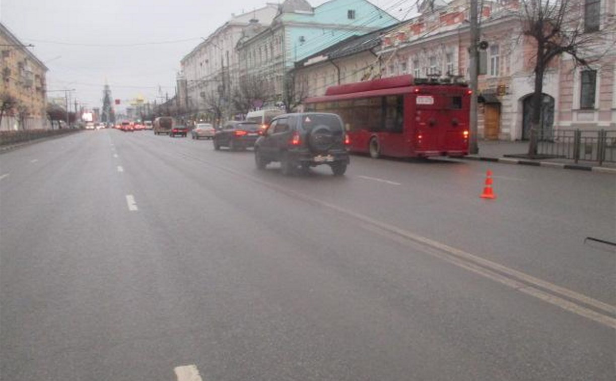 В центре Тулы женщина попала под колеса «Шевроле»