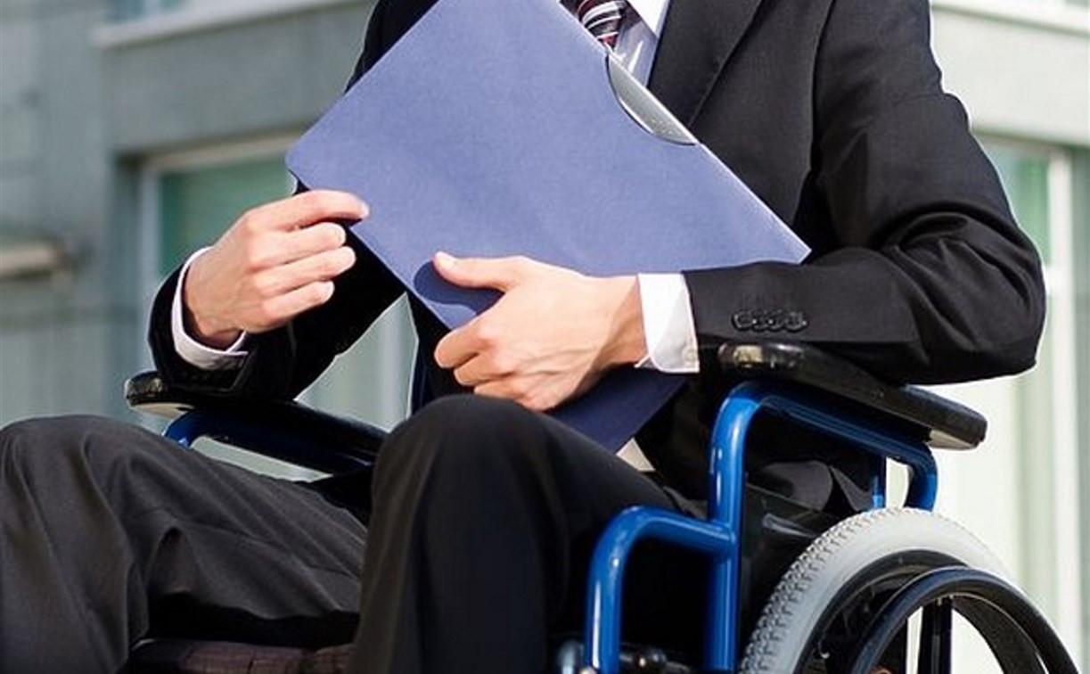 Минтруд предлагает обязать службы занятости приходить к инвалидам