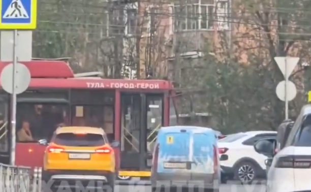 На ул. Волнянского водители массово нарушают ПДД
