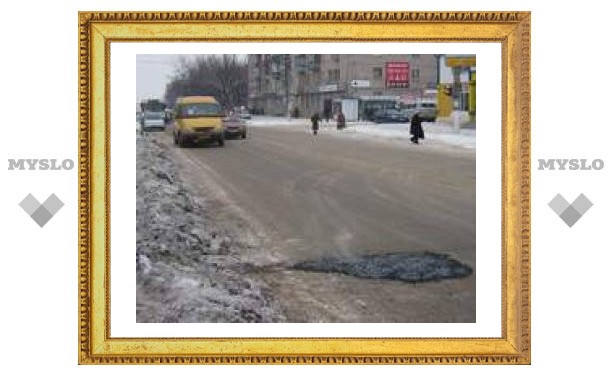 В Пролетарском районе ремонтируют дороги