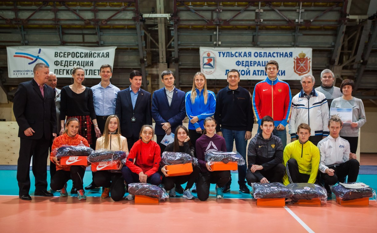 Юных тульских легкоатлетов наградили в рамках Всероссийского проекта «1000 талантов»