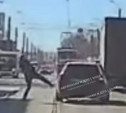 В Туле пешеход пнул авто нарушителя ПДД и попал на видео