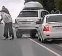 «Накажи автохама»: на трассе под Тулой один водитель напал на другого