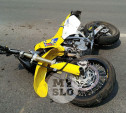На улице Мосина в Туле легковушка сбила мотоциклиста