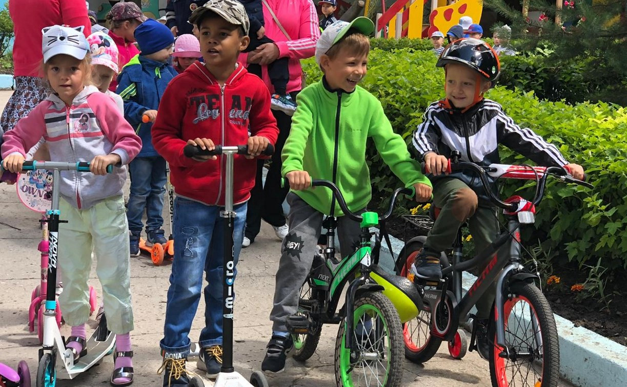 Сотрудники ГИБДД организовали велопробег для юных туляков