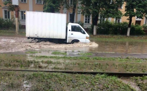 В Туле устраняют подтопления на дорогах