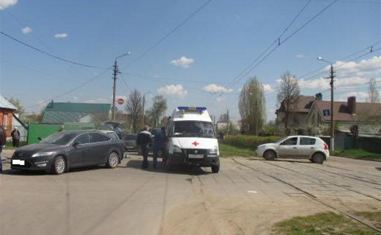 В аварии в Мясново пострадала пассажирка ВАЗа