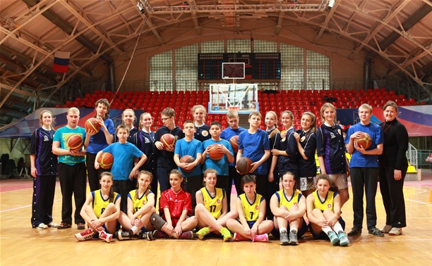 В Туле прошло необычное занятие по баскетболу для детей-аутистов