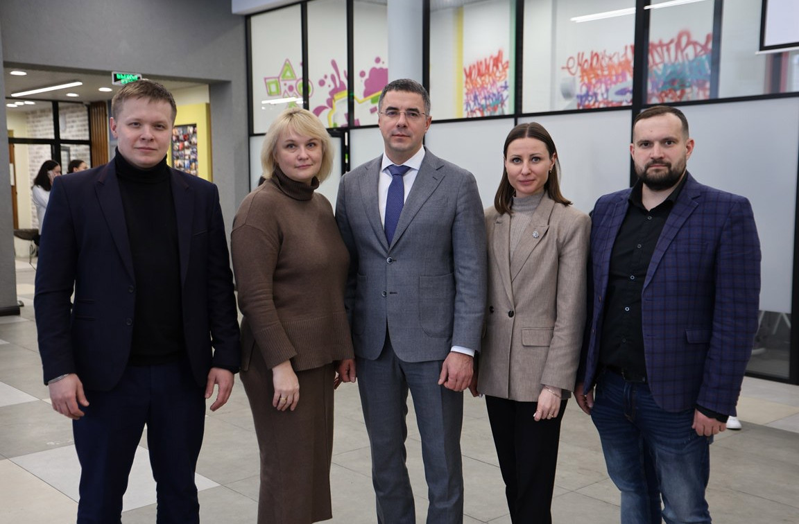 Алексей Эрк и депутаты приняли участие в мероприятии в честь Дня семей защитников Отечества