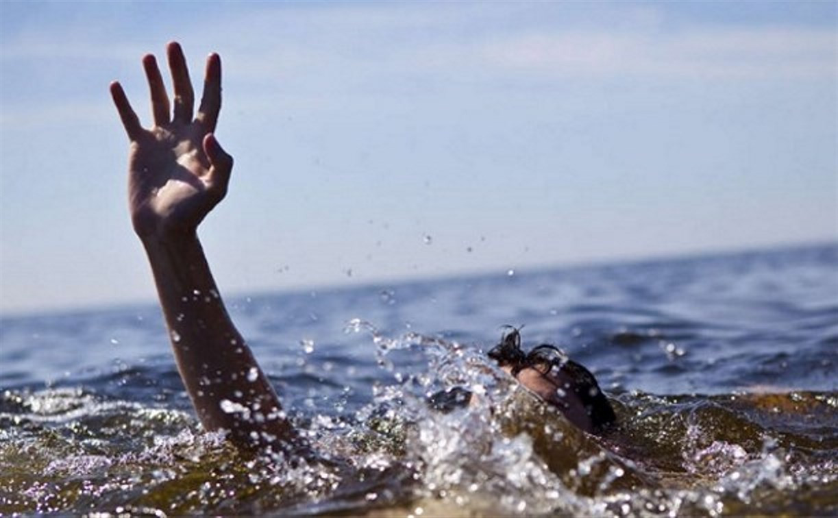 Утонувшие в Алексине молодые люди попали в глубокую воронку