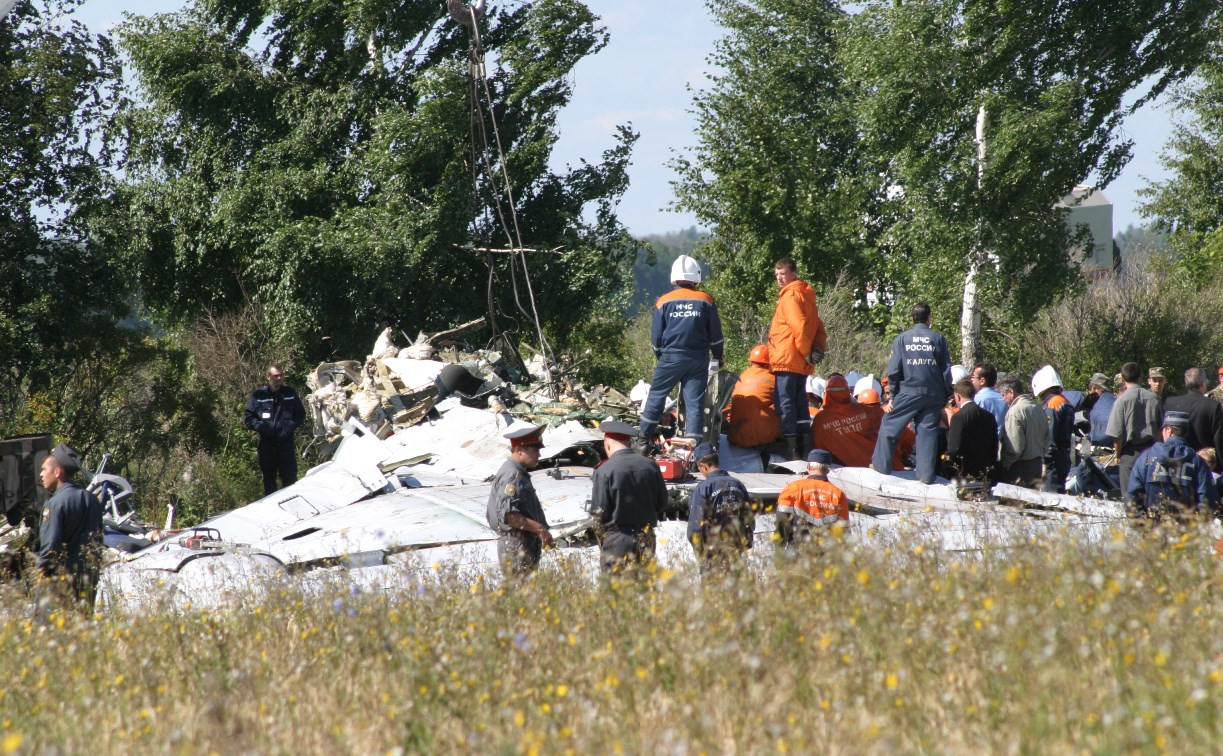 13 лет назад в небе над Тульской областью взорвали самолет: архивный фоторепортаж