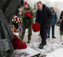 Алексей Дюмин принял участие в открытии памятника Евгению Зиничеву