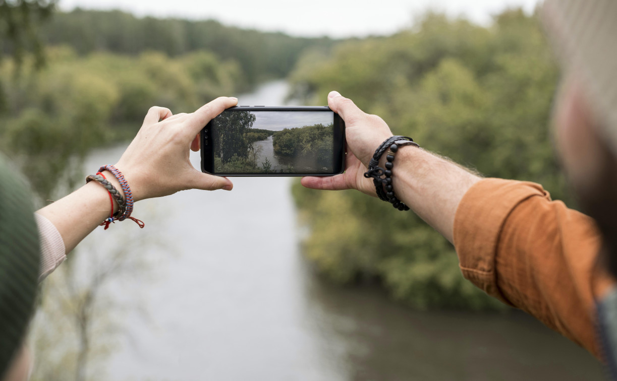 Офлайн тоже можно: как включить на смартфоне кино и музыку без интернета 