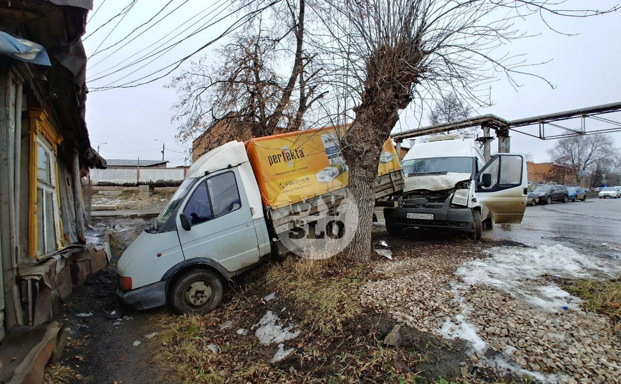 В Туле угнанная маршрутка устроила массовое ДТП