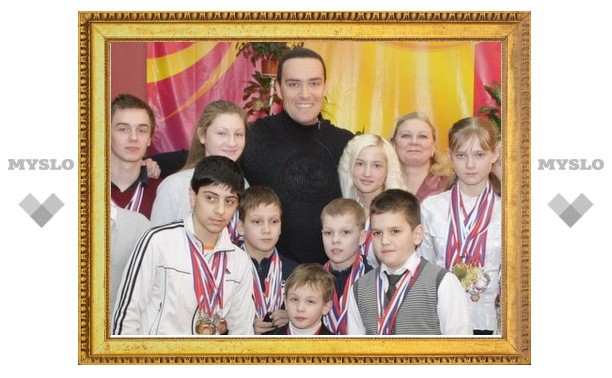 Александр Невский принимает «спортивные» заявки от тульских школьников на электронную почту