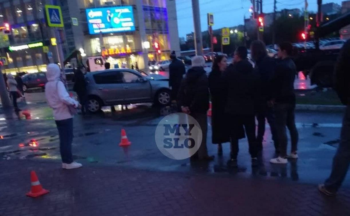 В Пролетарском районе под колесами Renault Sandero погиб пешеход