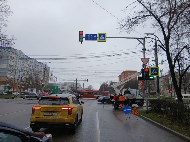 На пересечении улиц Кирова и Ложевой изменена схема движения