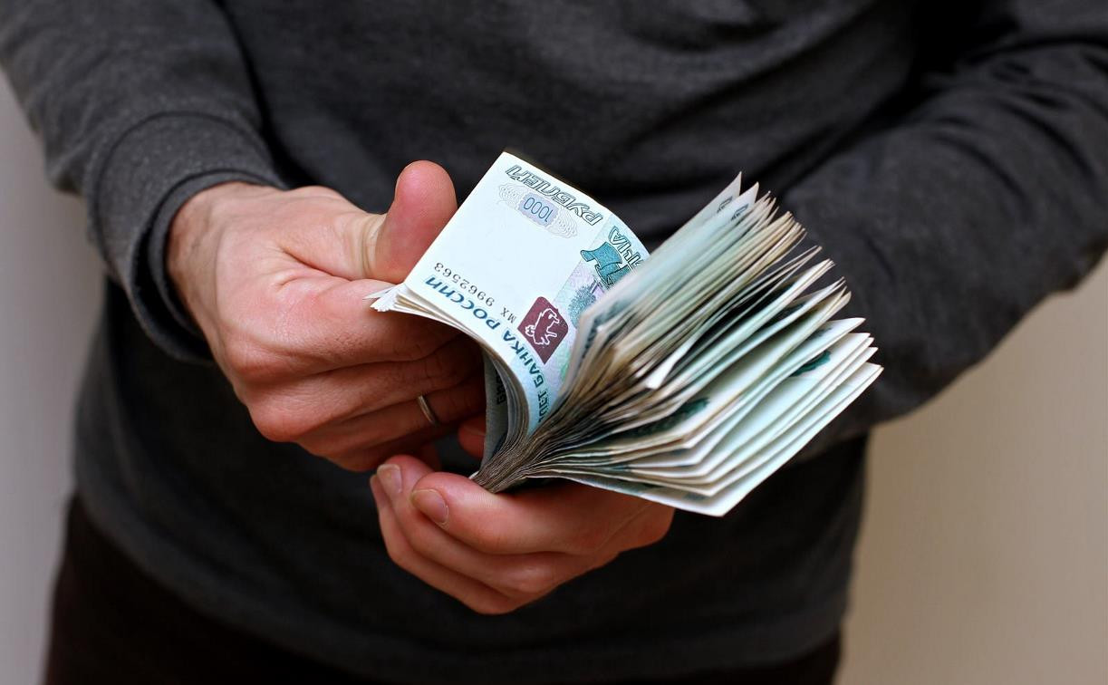 Врач и управляющий магазином: кому в Туле готовы платить больше 100 тысяч рублей
