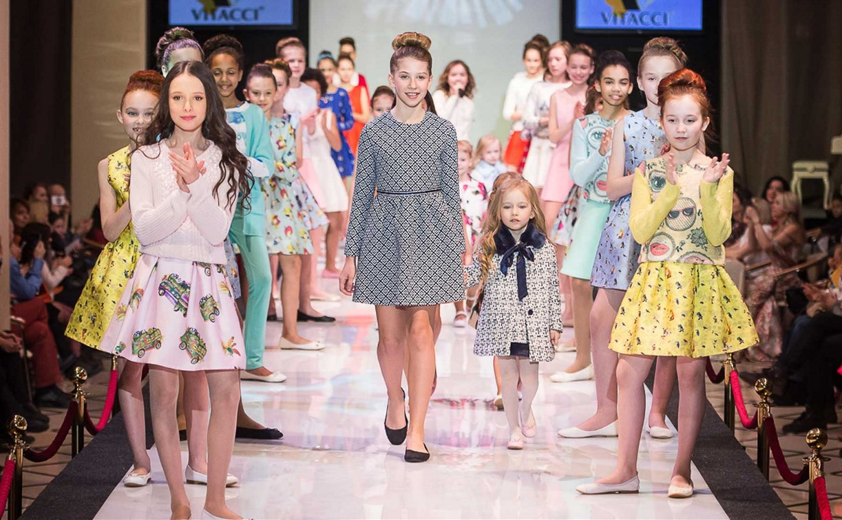 Юных моделей приглашают на кастинг для показа в Москве