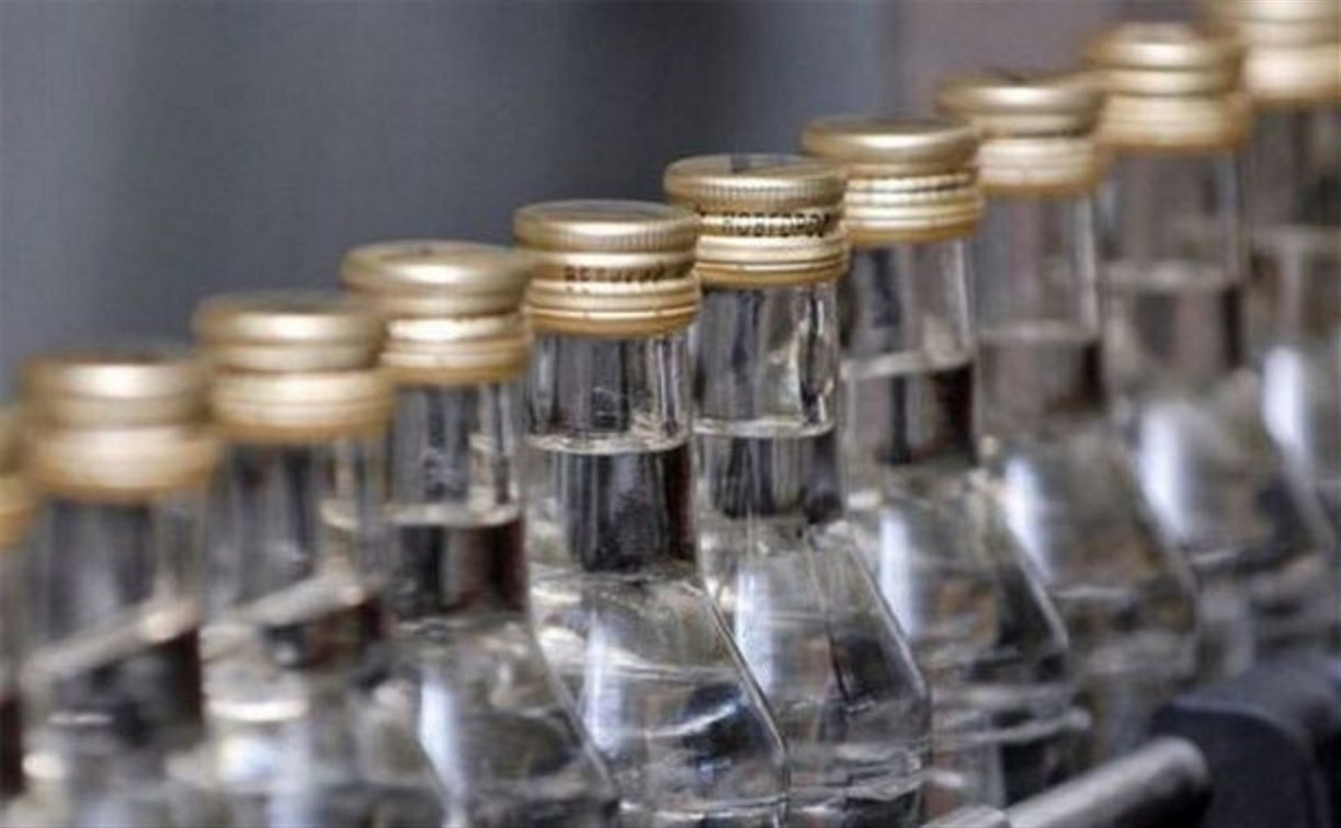 Тульские полицейские изъяли из оборота более 15 тысяч бутылок контрафактной водки