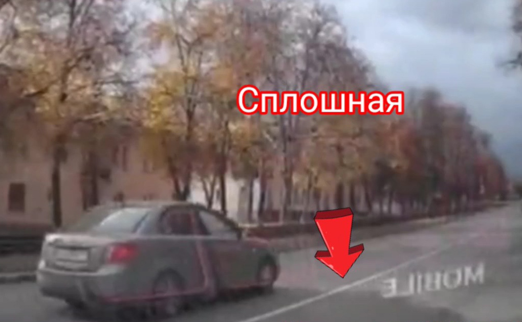 На ул. Металлургов водитель непринужденно повернул на встречку