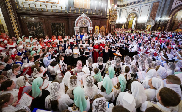 Детский хор «Серафим» из Тульской области спел на Патриаршей литургии в храме Христа Спасителя  
