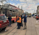 В Туле на ул. Фрунзе столкнулись Land Rover и трамвай