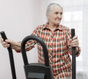 Работающие пенсионеры старше 65 лет смогут уйти на больничный с 6 апреля