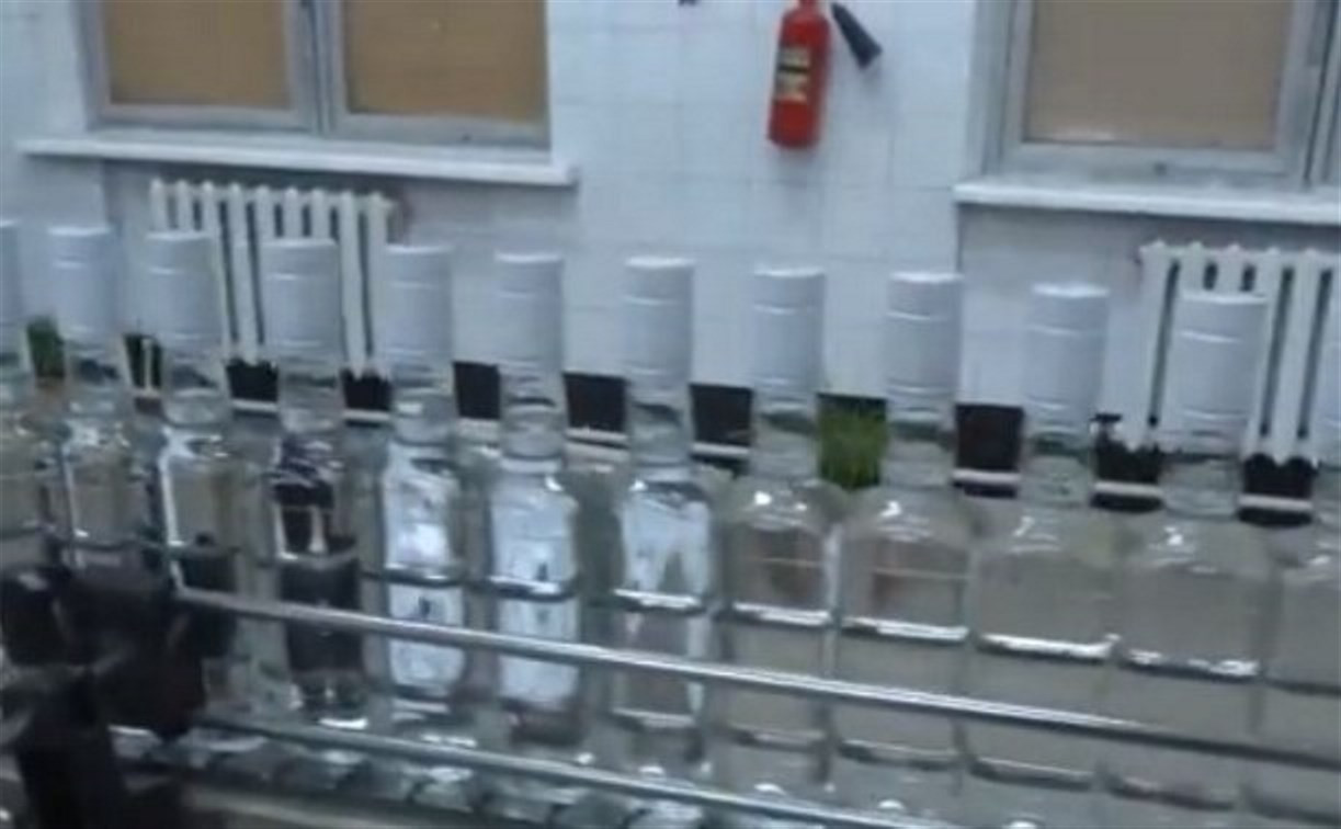 В Тульской области лишенный лицензии спиртзавод продолжал нелегально производить алкоголь