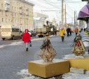 «Смените это немедленно!»: на проспекте Ленина в Туле переделывают странные новогодние украшения 