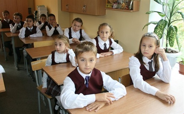 В Арсеньевском районе дети учатся без учебников