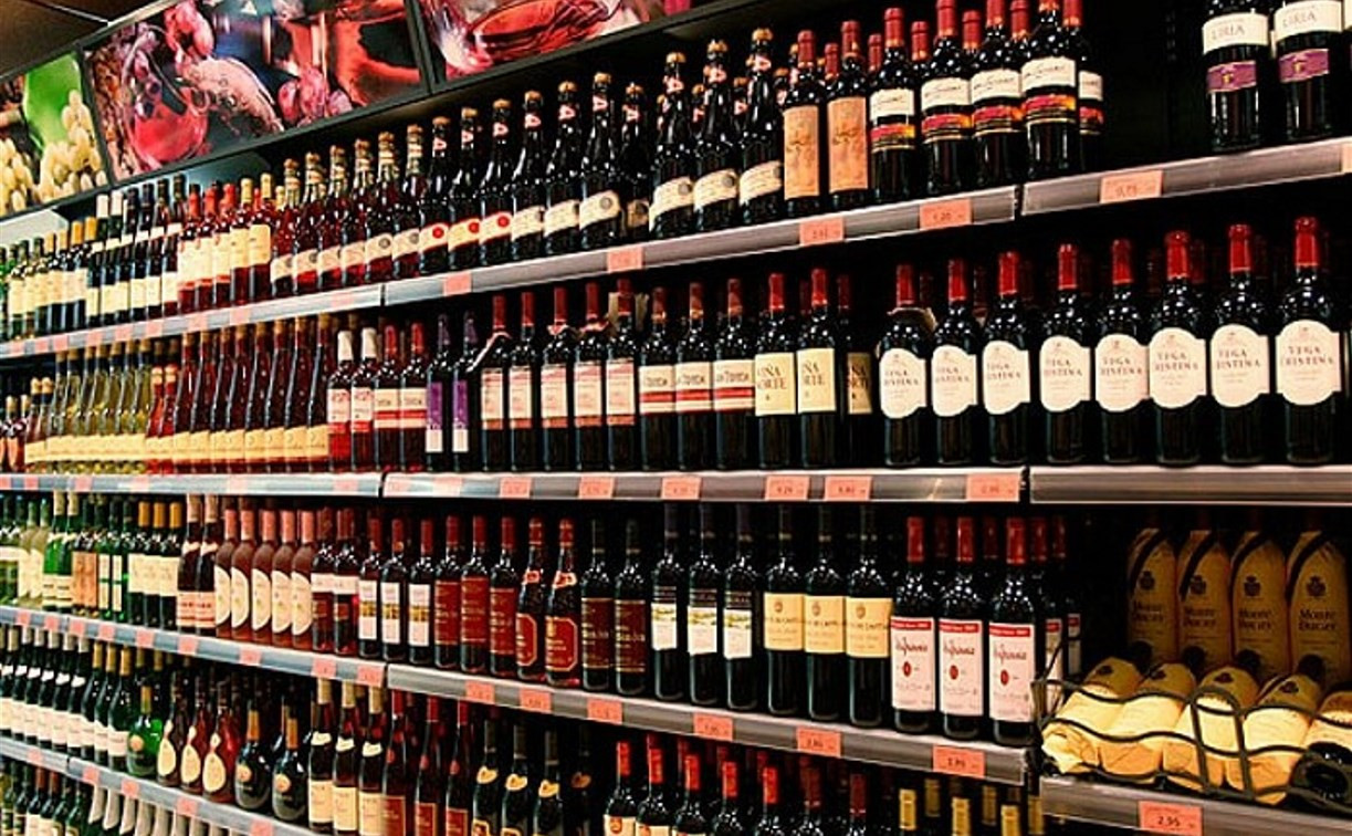 В Ефремове молодой человек украл из супермаркета два набора виски