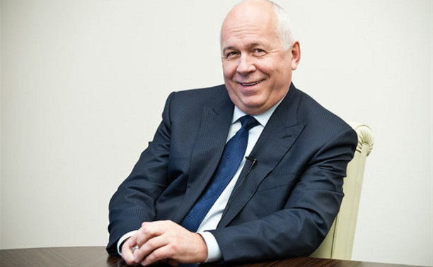 Глава корпорации «Ростех» Сергей Чемезов поздравил Алексея Дюмина с 45-летием