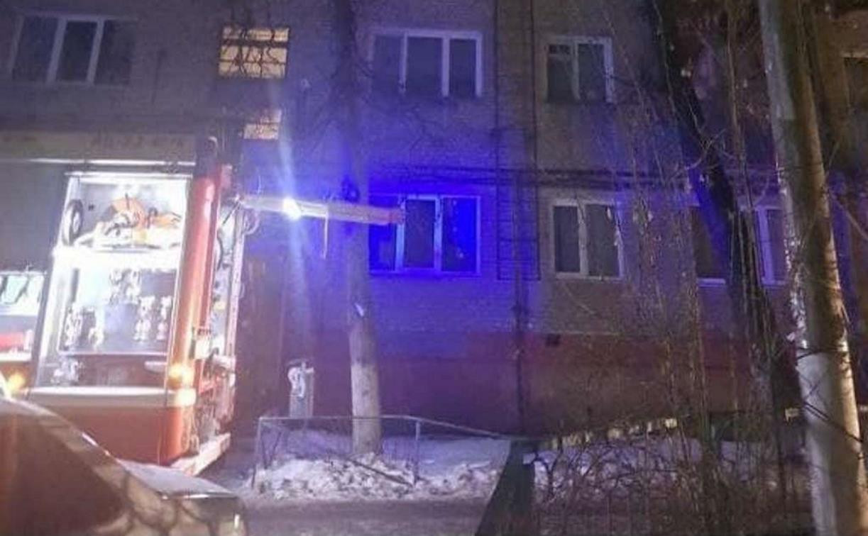Ночью в доме на ул. Седова из-за неосторожного курильщика эвакуировали 12 человек