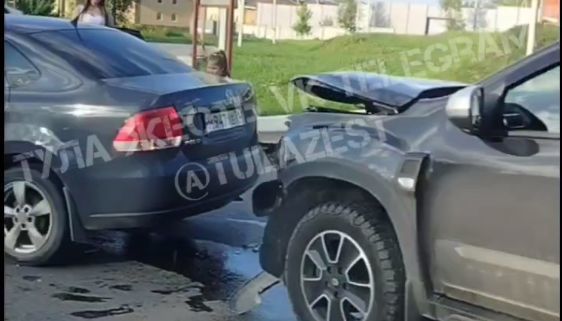 На Московском шоссе из-за ДТП образовалась большая пробка