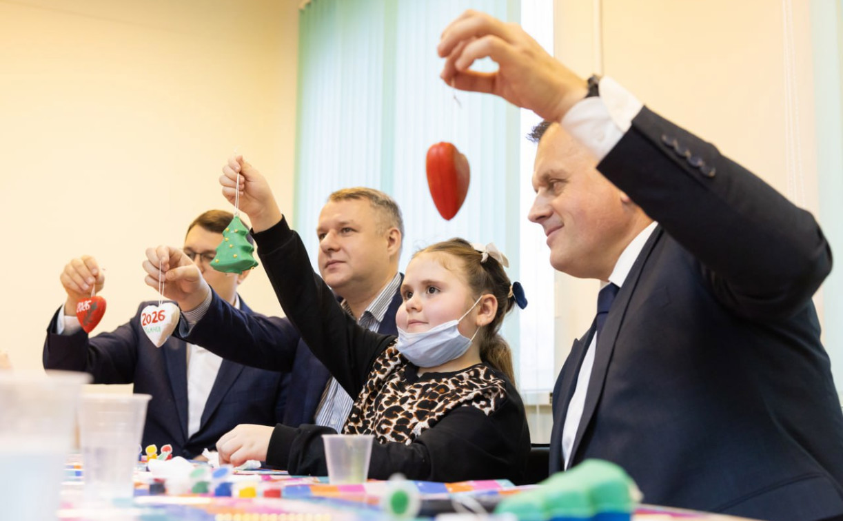 Депутаты Тульской областной Думы подарили праздник детям 