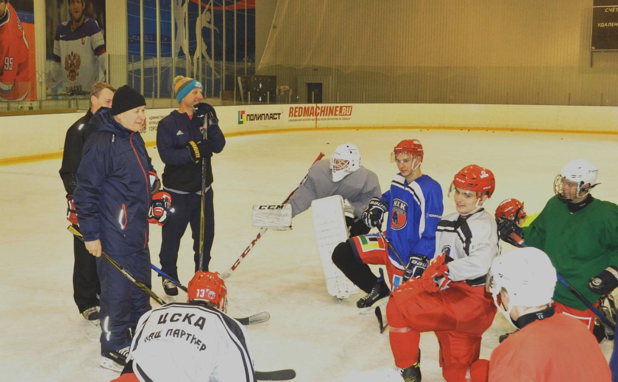 Известный хоккеист Дарюс Каспарайтис дал мастер-класс новомосковским хоккеистам
