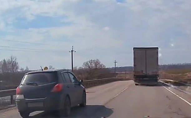 В Щекинском районе встретили «настоящего бомбилу»