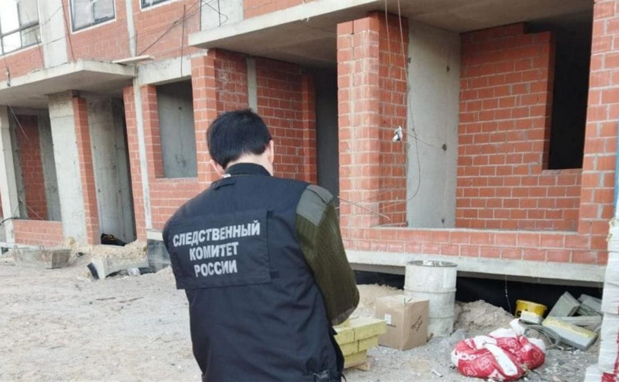 В Туле на стройке каменщик упал с 25-го этажа: возбуждено уголовное дело