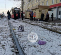 Очевидцы о трагедии на ул. Металлургов: женщина десять минут бродила по трамвайным путям