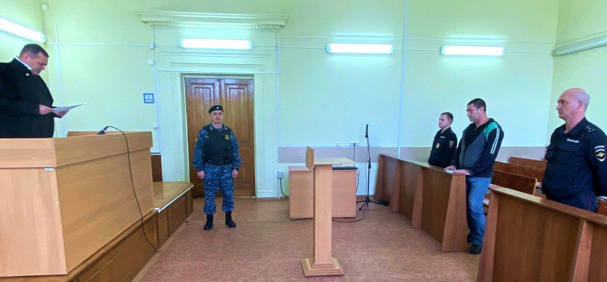 Тупицу отправили домой: в Кимовске суд депортировал мигранта-нелегала 