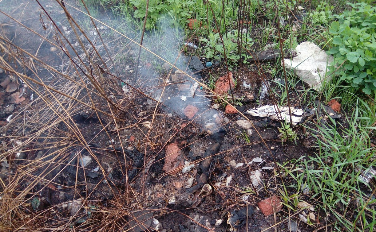 Жители о свалке под Тулой: «Земля чем-то пропитана и всё время горит!»